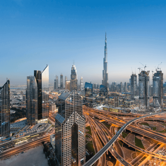 Dubai Delights: A 4-Night Expedition of Modern Marvels and Desert Splendors